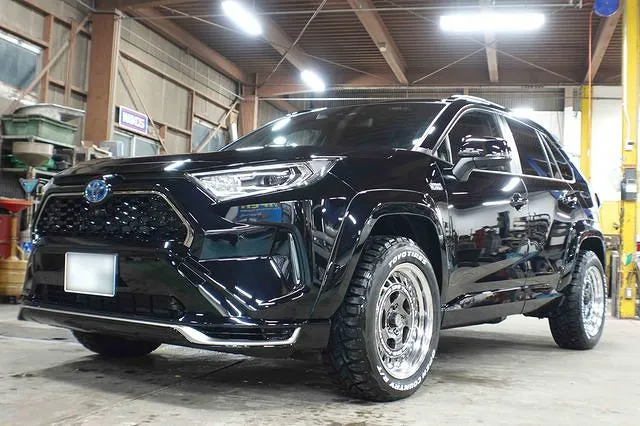 パーツ販売事例】トヨタ RAV4PHV オーバーフェンダー アルミ ホイル SSR (タナベ) フォーミュラ エアロスポーク チタンシルバー  田川郡川崎町 エフテック