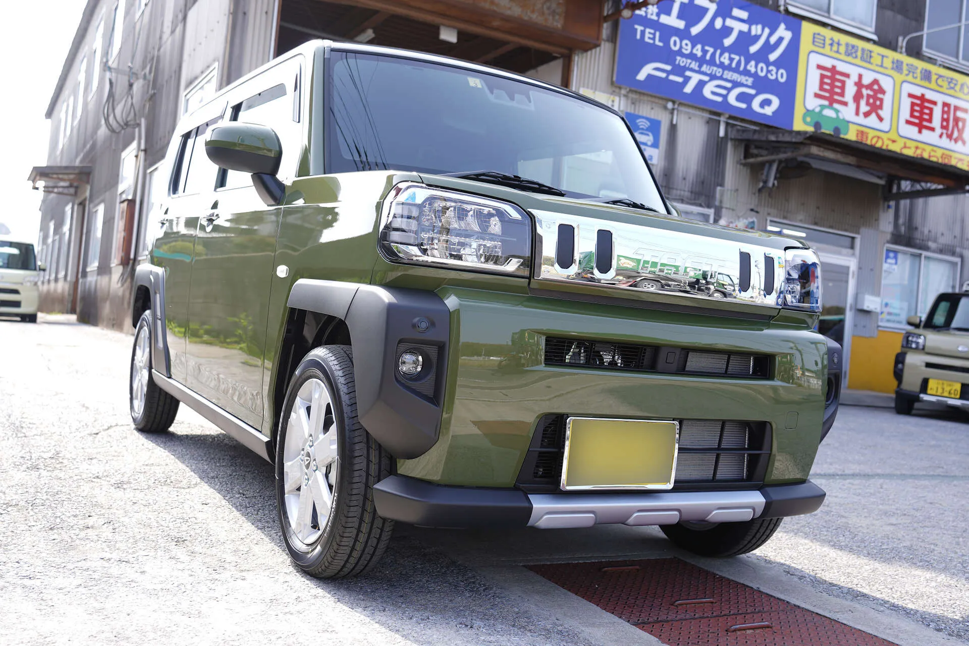 タフト 5BA-LA900S フォレストカーキ フロントバンパー