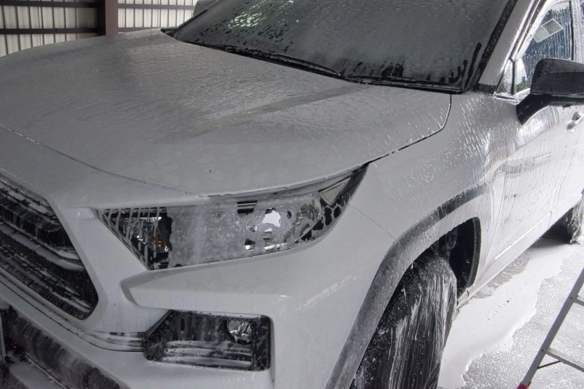 石川県金沢市 トヨタ RAV4 セラミックコーティング