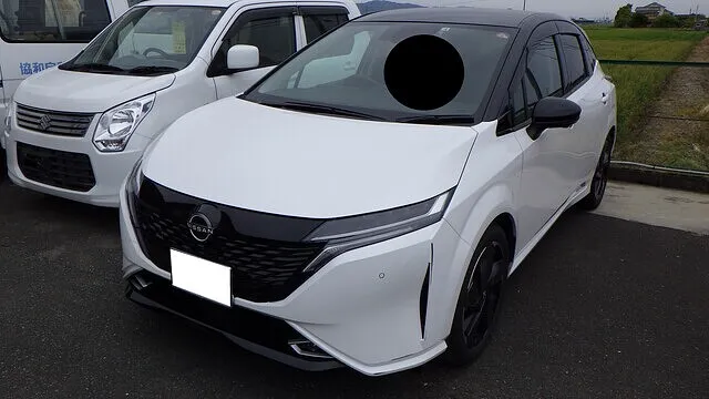 日産ノートオーラ　フロントバンパーの外し方