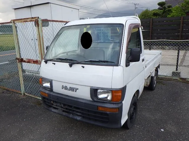 ２０２５年6月23日　　　　　　　　８代目ハイゼットは名車です
