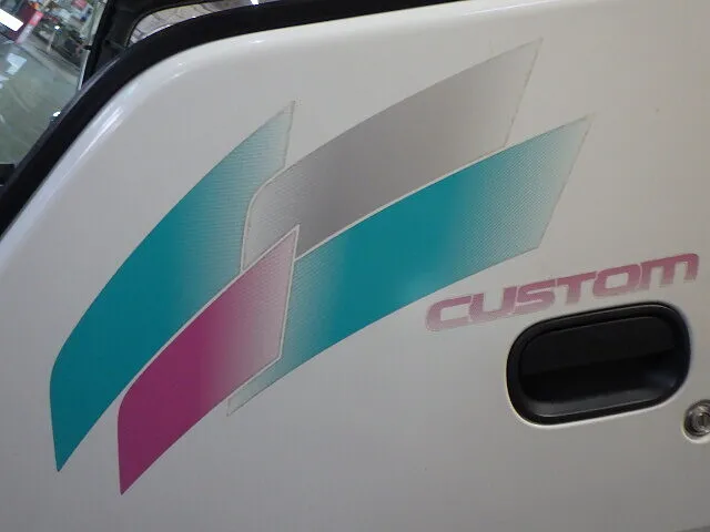 ２０２５年8月27日　　　　　　　ボディーステッカーの再流行