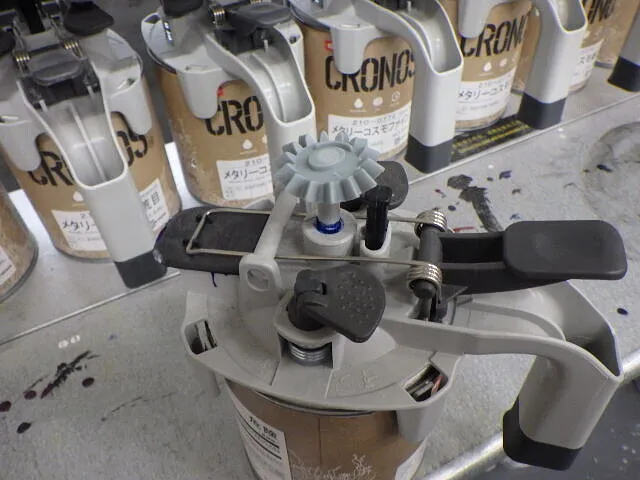 ２０２５年9月20日　　　　　　　　塗料攪拌機