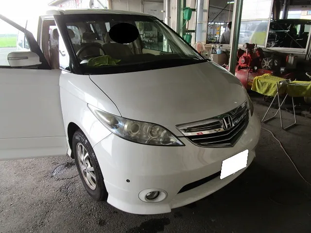 ★エリシオンのエアコン冷えないので灼熱です。コンプレッサー交換で冷えました。佐賀県・小城市・協和自動車