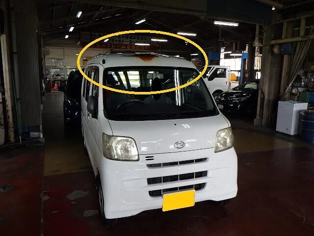 ダイハツ　ハイゼットカーゴのアンテナを神マスキング