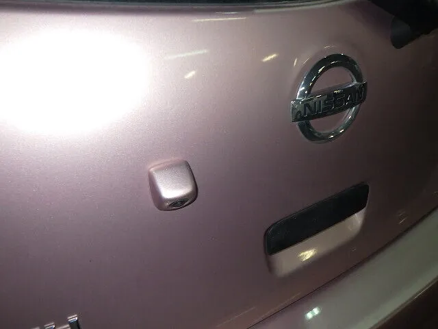 ２０２５年10月13日　　　　　　　　バックカメラの突起