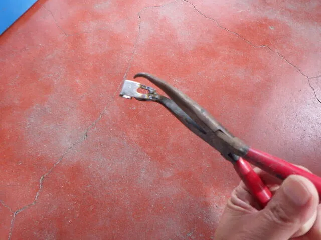 ２０２５年11月1日　　　　　　　コネクター外しプライヤー