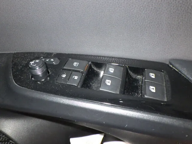 ２０２５年11月12日　　　　　　　　PWスイッチは繊細です