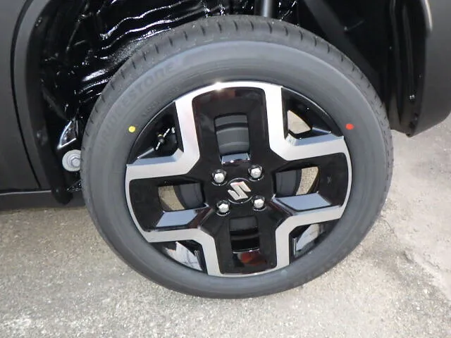 ２０２５年11月17日　　　　　新型クロスビーの天才的なホイール