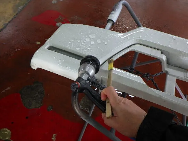 ２０２５年12月15日　　　　　　　塗装用ハケは清掃アイテムだ