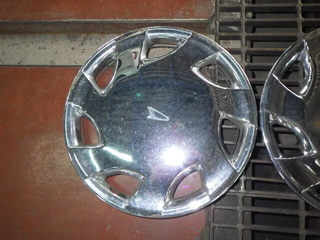 ２０２６年１月4日　　　　　　メッキホイールキャップ