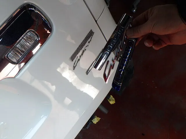 ２０２６年2月17日　　　　　　　エンブレム剝がしも協和にお任せ