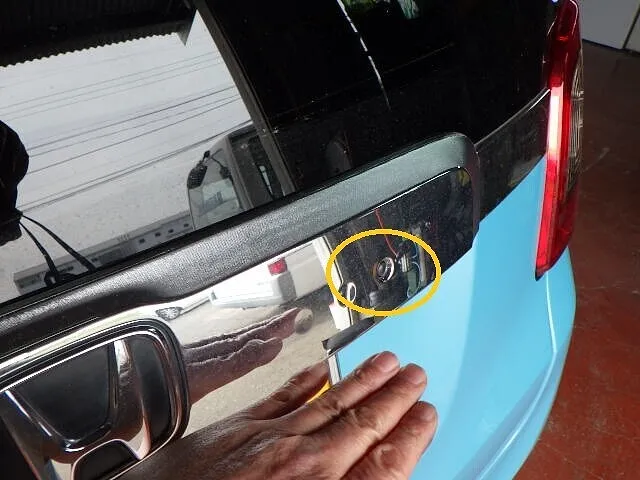 N-ONEバックドアスイッチが押し難いのを改善してみた