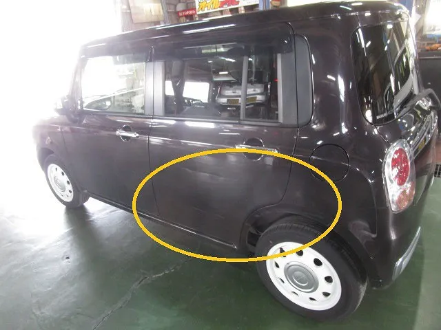 ★ラパンのドアが凹んだ！交換せずに板金対応で割安に　佐賀県・小城市・協和自動車