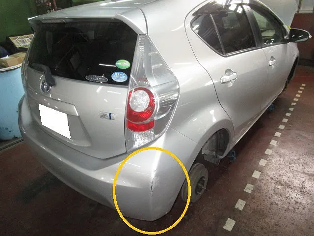 #アクア　リアバンパー　車検と同時で格安修理　佐賀県・小城市・協和自動車