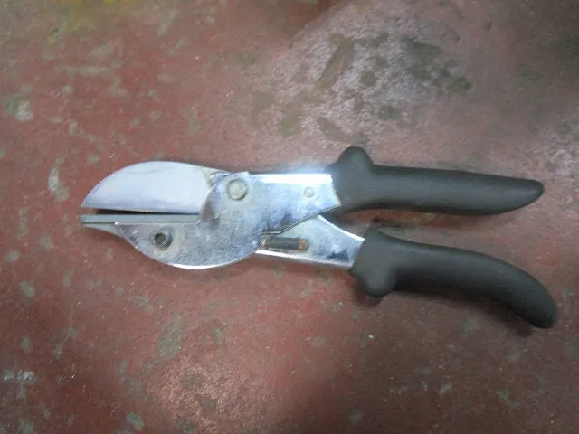 ★整備工場の裏側？変わり種の工具紹介　ハンドツール　整備裏話紹介　小城市　協和自動車