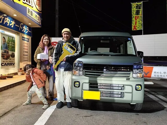 坂城町のK様に新車ダイハツ・ロッキーを納車させていただきました