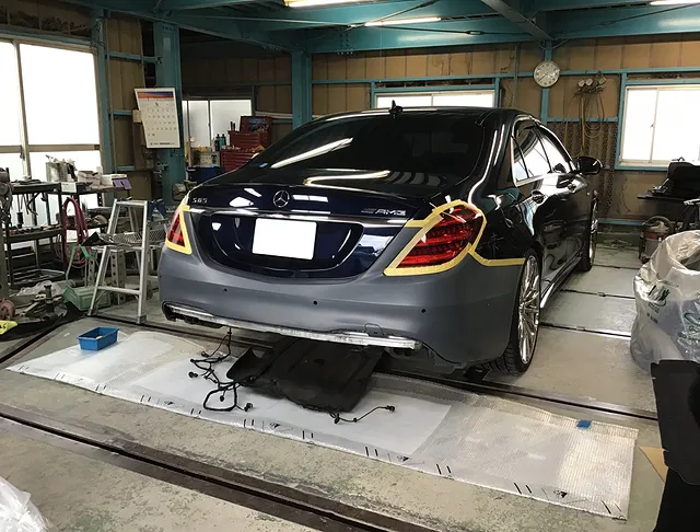 足立区 カスタム メルセデス・ベンツ Ｓ６５ ＡＭＧ リヤバンパー フロントバンパー 足立区 神明鈑金工業所