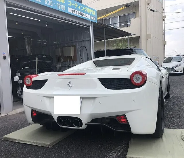 フェラーリ488 タイヤ交換 名古屋市名東区