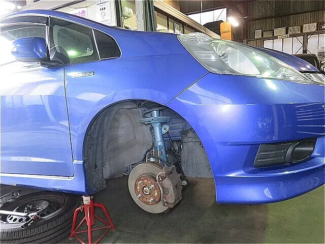 呉市　ロワーアーム＆タイロッド・エンド交換　ホンダ　フィット