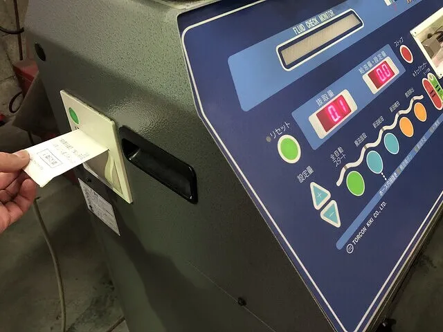 呉市　トルコンオイル（下抜き方式）交換　ホンダ　フィット GE6