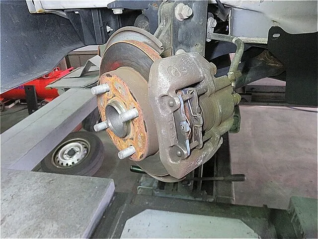 呉市　ブレーキパッド交換　ダイハツ ハイゼット　S321V