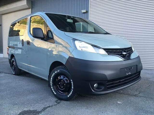 掛川市　板金塗装 ｜ NV200　オールペン（全塗装）