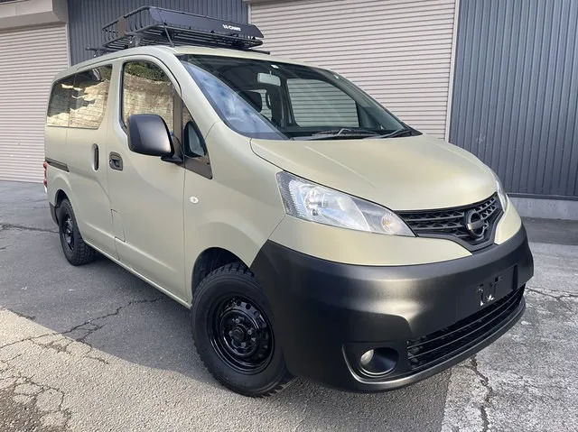 掛川市　鈑金塗装 ｜ NV200(ﾊﾞﾈｯﾄﾜｺﾞﾝ)　マットグレージュツートン　②