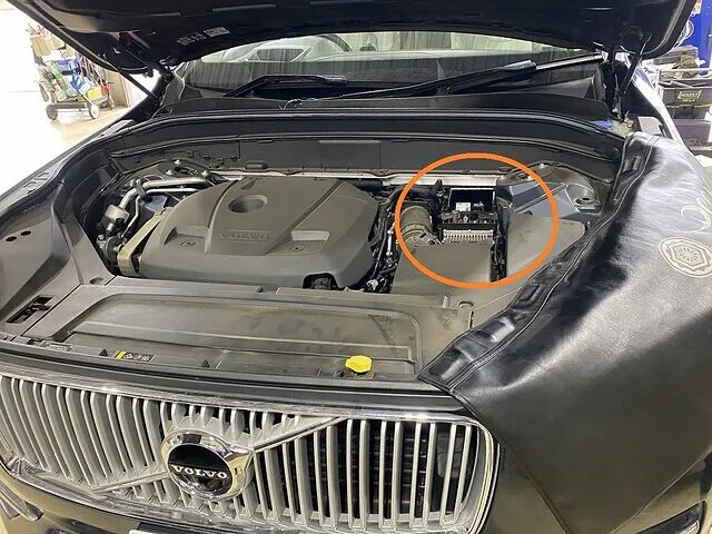 XC90 メインとサブバッテリー バッテリー持ち込み交換