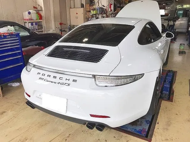 ポルシェ911カレラ4GTS 持ち込みバッテリー交換 東京 三鷹