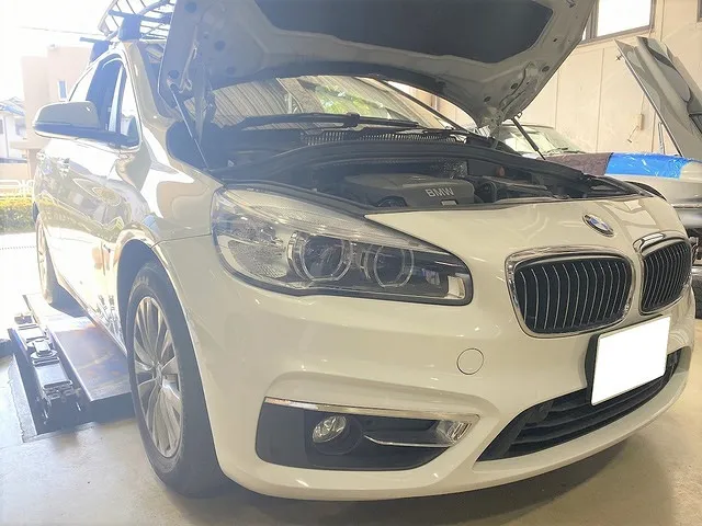 BMW 218dアクティブツアラー バッテリー持ち込み交換