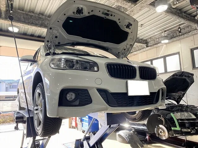 BMW 218dグランツアラー ディーゼルエンジンオイル交換