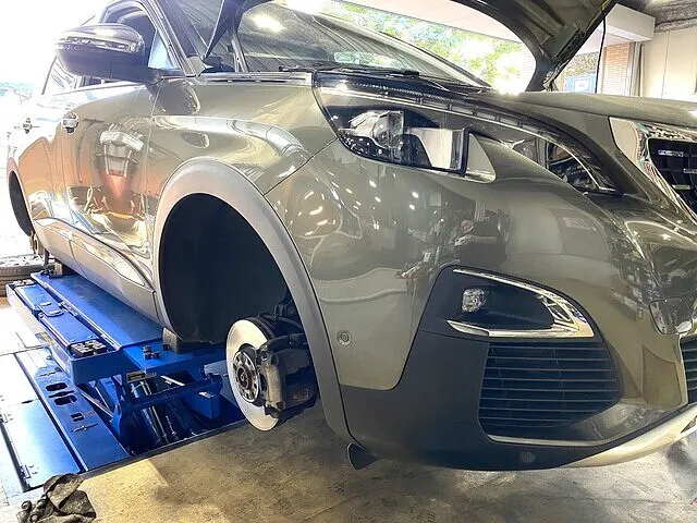 低ダストパッド持込交換 | メルセデスベンツ　W177 A45S