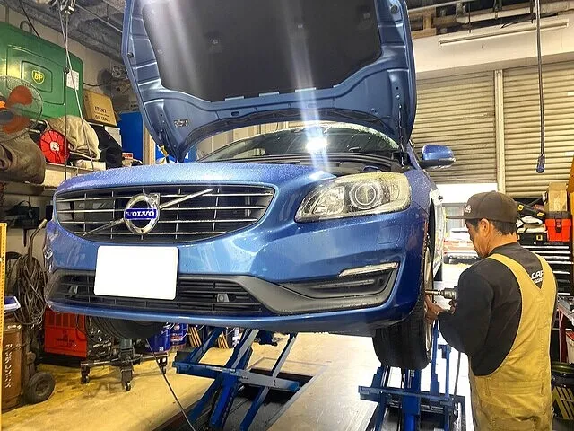 ボルボV60　FB4164T　DCTオイル漏れオイル漏れ修理