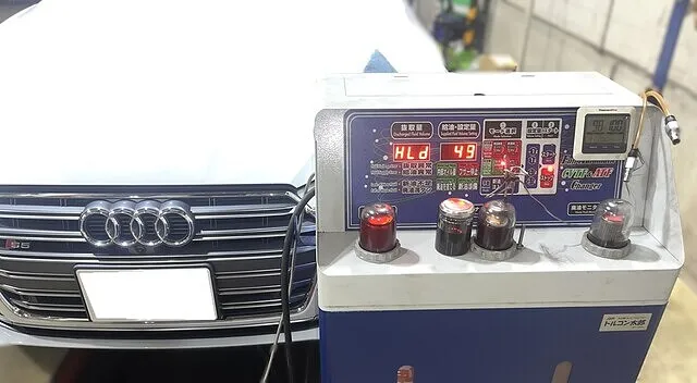 AT型式0D5　トルコン太郎ATF圧送交換　アウディ施工事例