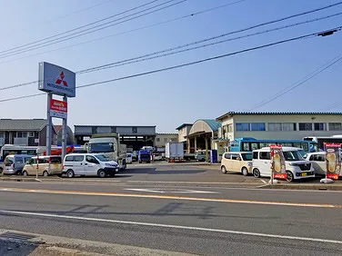 津田自動車 大型工場／小型工場外観