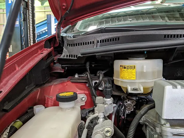 30プリウス　ダウンサス　アッパーマウント交換済み　スプリングラバー付き　送込み 30プリウス ダウンサス アッパーマウント交換済み スプリング