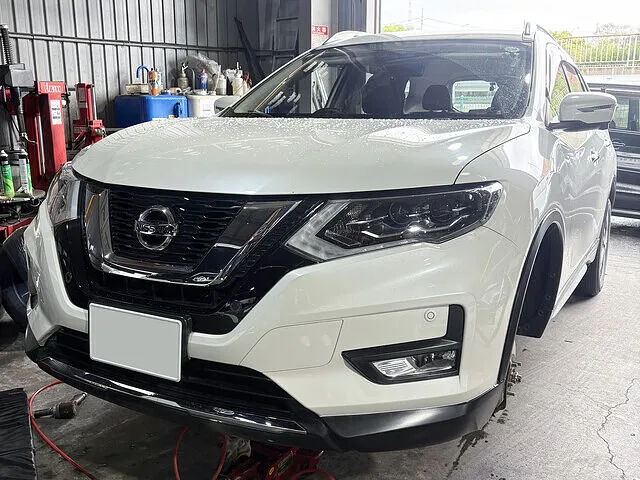 日産 エクストレイル　タイヤ交換│大東市　車検・整備