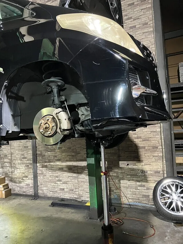 大東市　エンジン異音修理・冷却水漏れ修理　ファンベルト交換・ウォーターポンプ交換・オルタネーター交換など　トヨタ 20アルファード｜車修理