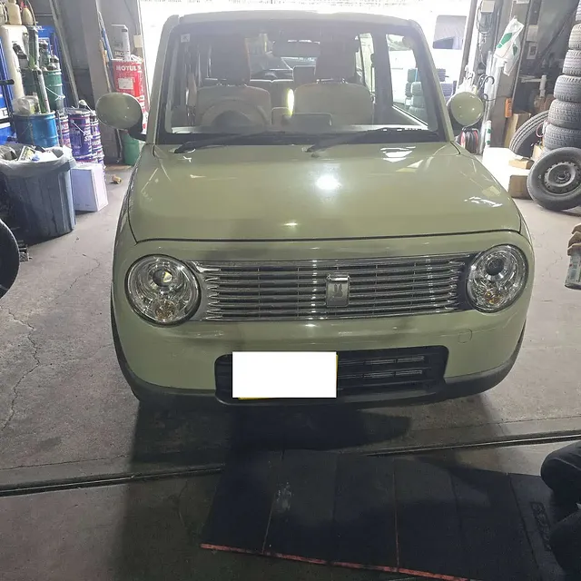 大東市　風切り音解消　ヘッドライトまわりの調整・補修　スズキ ラパン｜車修理