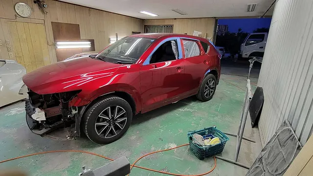 堺市 板金塗装│国産車 フロントバンパー修理 参考事例一覧