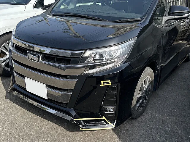 トヨタ ノア　フロントバンパー　擦り傷修理│堺市　板金塗装