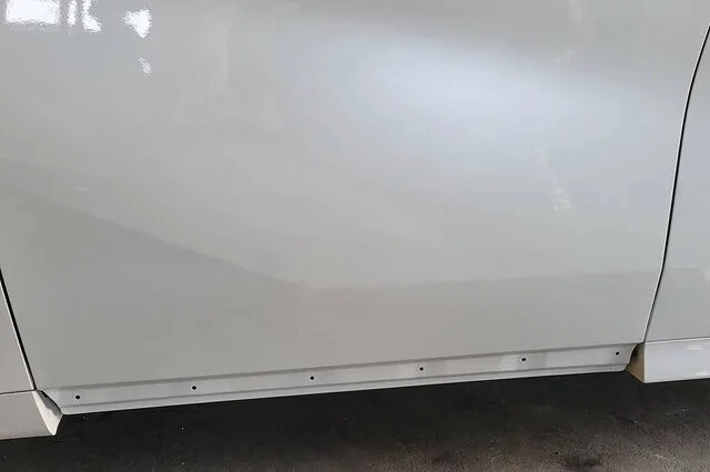 堺市　板金塗装｜フロントドア　キズ・へこみ修理　トヨタ アルファード