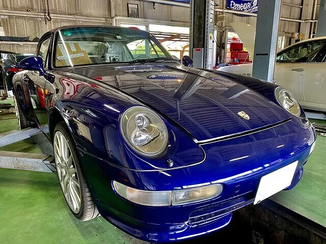 PORSCHE ポルシェ911空冷エンジン・オイル漏れ修理