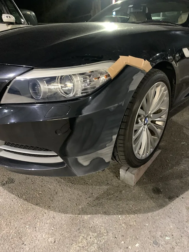 大阪　和泉市　板金塗装　BMW　ﾌﾛﾝﾄﾊﾞﾝﾊﾟ　キズ修正　塗装事例