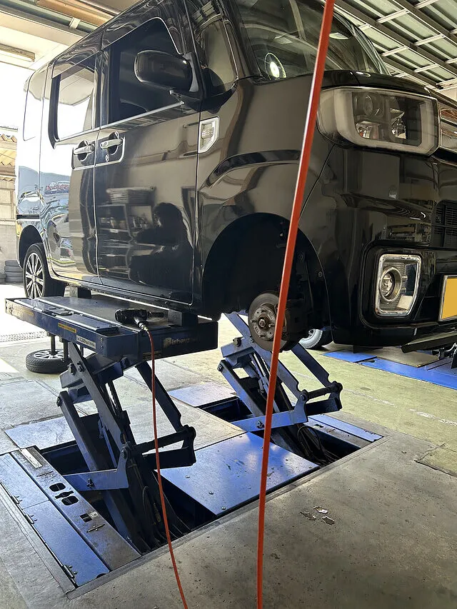 静岡市清水区　ダイハツ ウェイク　タイヤ交換　ヨコハマタイヤ│車検・整備