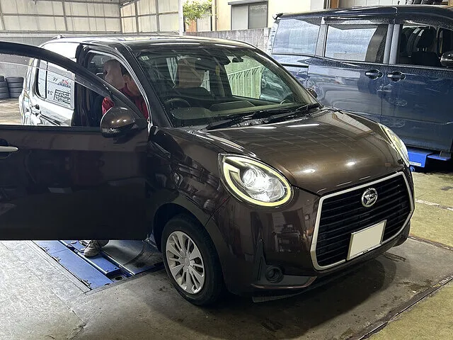 静岡市清水区　法定12ヵ月点検　エンジンオイル交換・オイルエレメント交換　ダイハツ ブーン│車検・整備