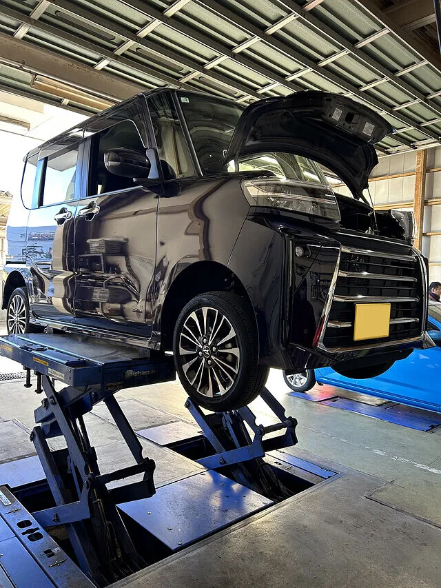 静岡市清水区　エンジンオイル交換　ダイハツ タント｜車検・整備