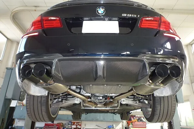 BMW F10 535i 3Dデザインマフラー加工 津市