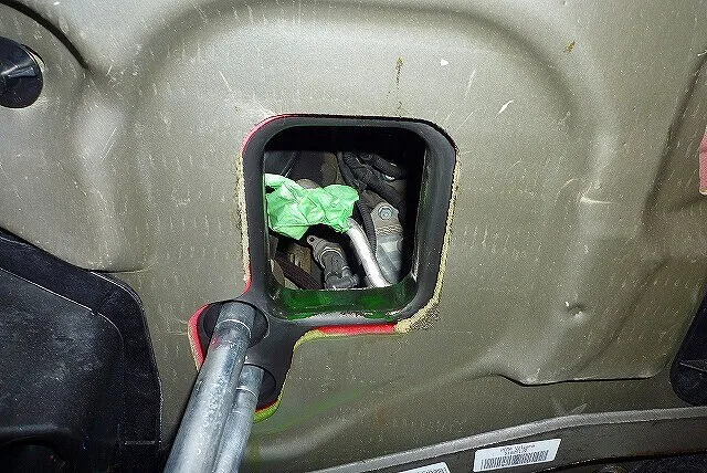 FIAT 500 エアコン効かない ガス漏れ 修理 三重県